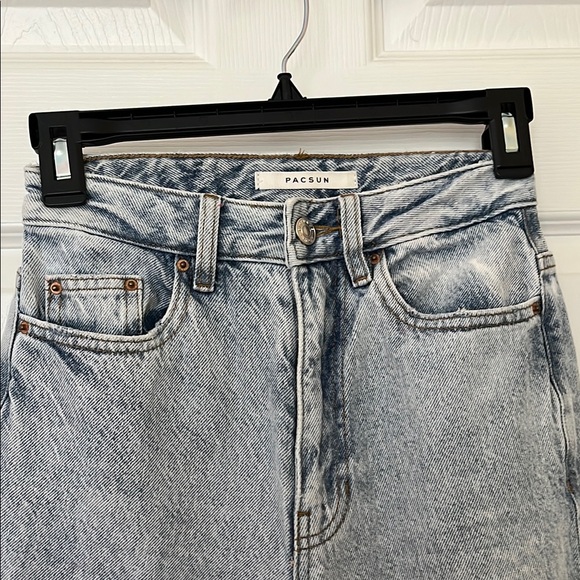 Pacsun Distressed Light Blue Jeans - Picture 4 of 4